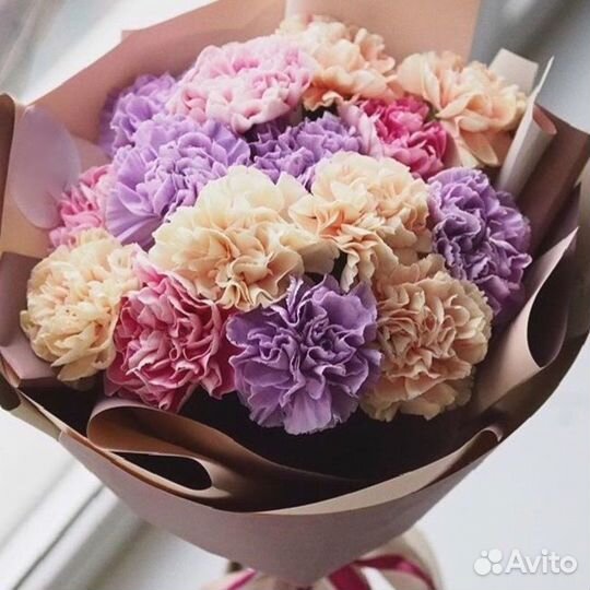 Гвоздики Букеты из гвоздик Доставка цветов