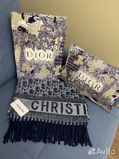 Шарфы и палантины Dior