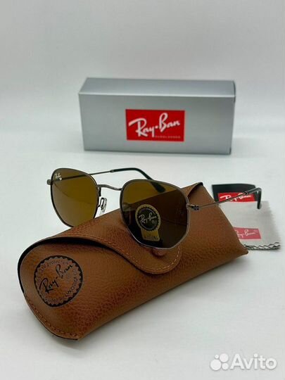 Солнцезащитные очки Ray ban