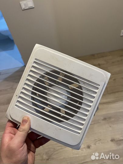 Вентилятор вытяжной