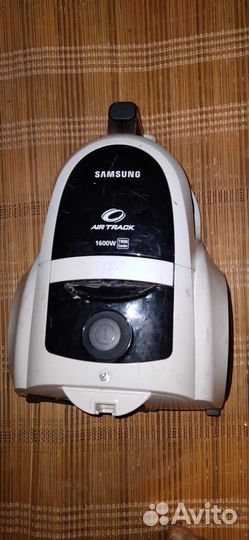 Пылесос сломанный