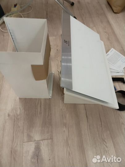 Вытяжка electrolux 516W