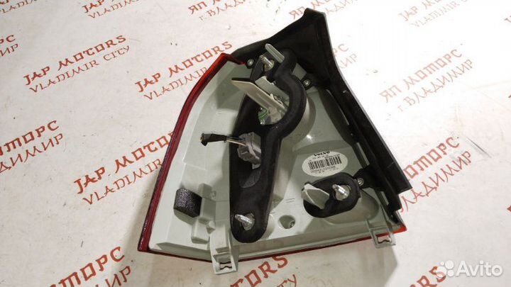 Фонарь задний правый Volvo V70 универсал B5254T10