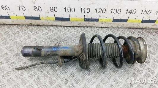 Стойка передняя правая BMW X3 E83 (OBN10N501)