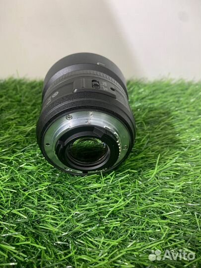 Объектив Nikon AF-S DX nikkor 35mm 1:1.8G