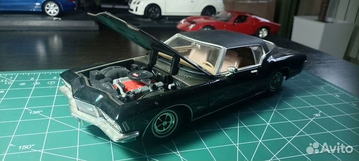 Модели автомобилей 1:18 / Buyuick Riviera GS 1971