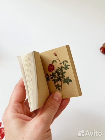 Книги для кукол, кукольная миниатюра