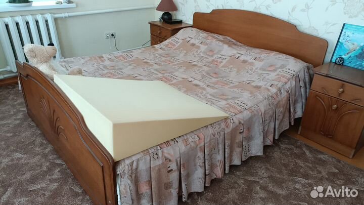 Подушка ортопедисеская Клиновидная бу