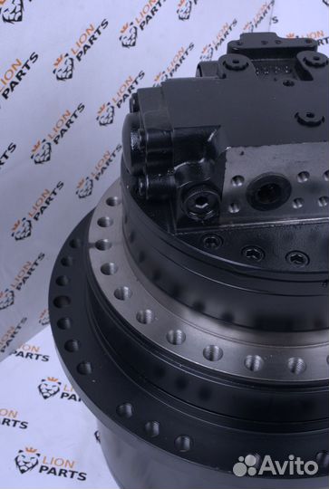 Редуктор с гидромотором John deere E260