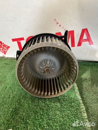 Мотор печки Toyota Ipsum ACM21