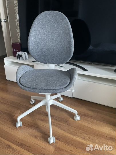 Компьютерное кресло IKEA хаттефьелль