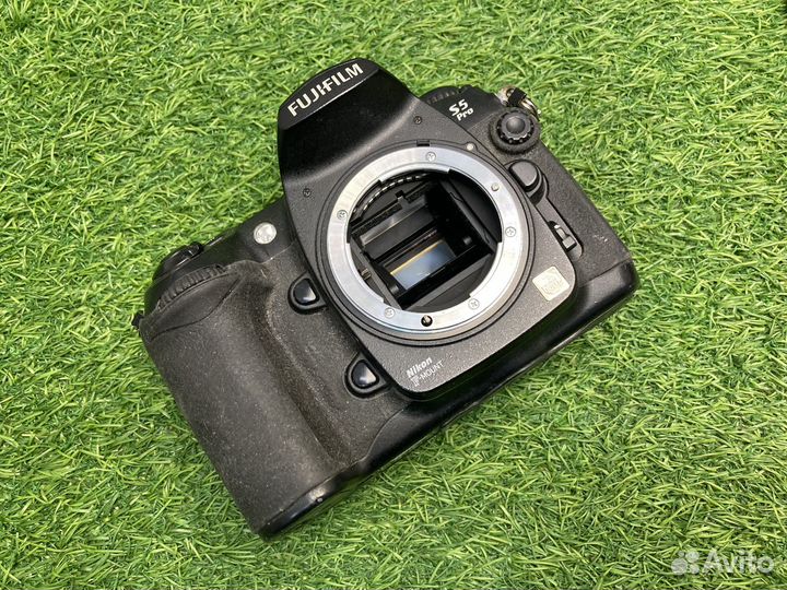 Fujifilm FinePix S5 Pro