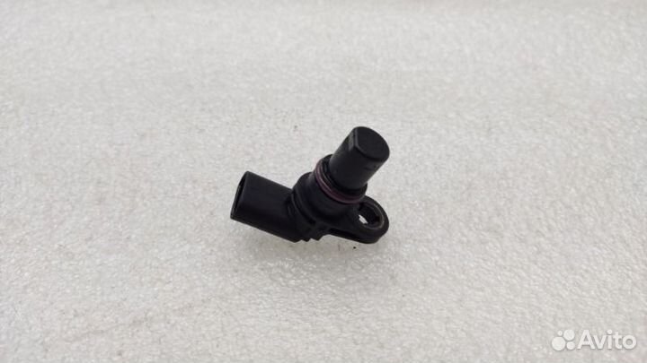 Датчик положения распредвала Volkswagen Polo мк5