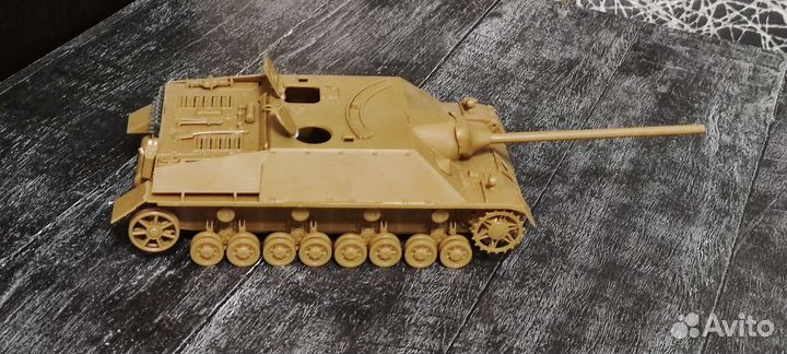 Сборные модели JagdPanzer IV и M1A1 Stuart