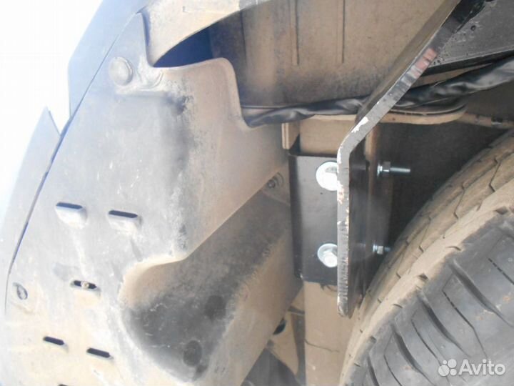 Фаркоп для Hyundai Santa Fe Хендай Санта Фе 2018г