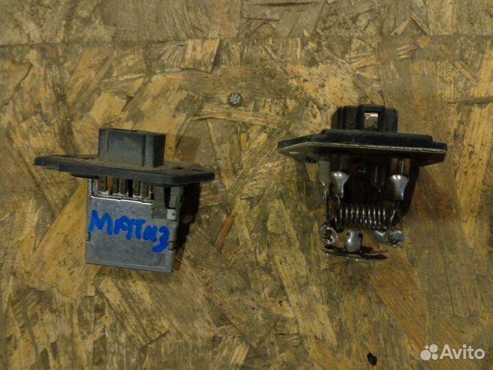 Spark M100 Matiz Резистор печки салона б/у