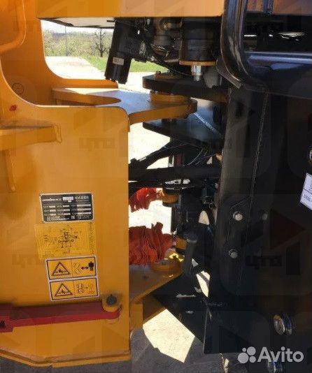 Фронтальный погрузчик Lonking LG833N, 2023