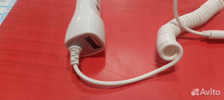 Зарядка на iPhone для автомобиля