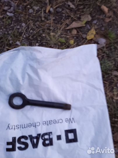 Буксировочный крюк