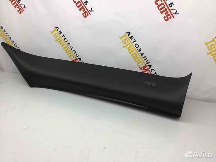 Обшивка стойки передней правой Land-Rover Range Ro