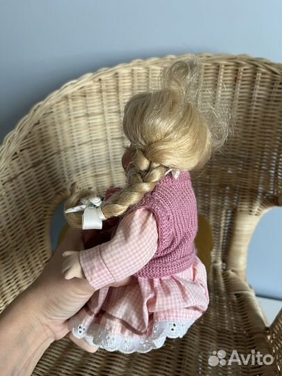 Кукла фарфоровая коллекционная