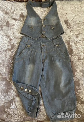 Продам женский костюм 42