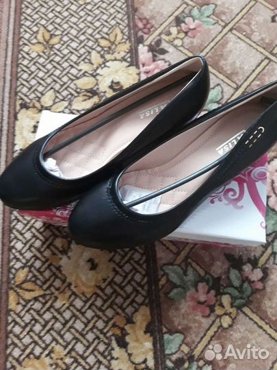 Женские туфли