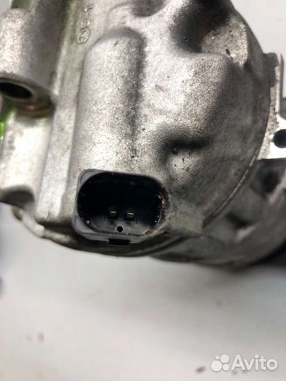 Компрессор кондиционера Audi A4 B7 2007 2.0 дизель