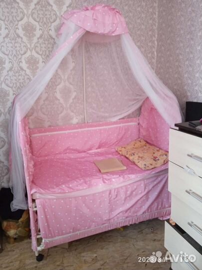 Кровать с балдахином