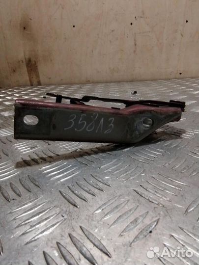 Петля багажника левая Audi 80/90 1986 1991