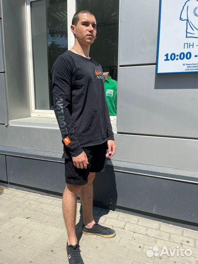 Лонгслив Nike