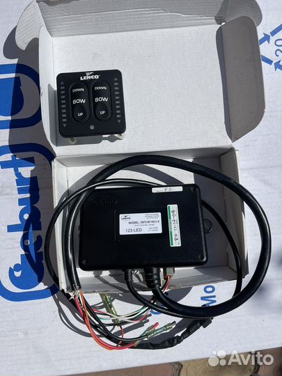 Комплект управления транцевыми плитами lenco