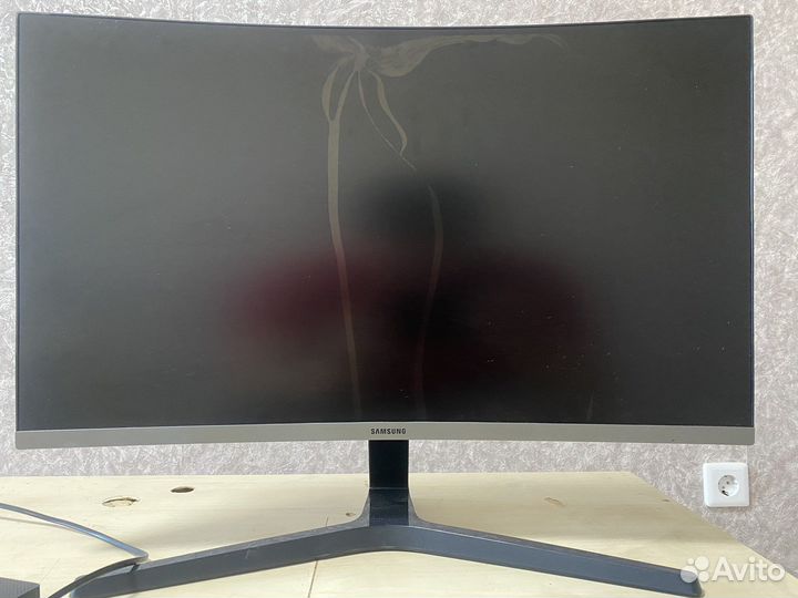 Монитор samsung 27 изогнутый