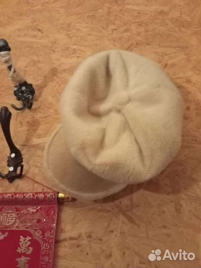 Берет женский