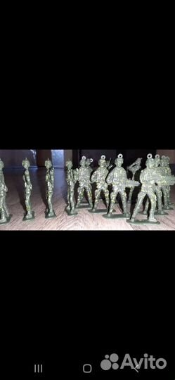 Игрушечные солдатики