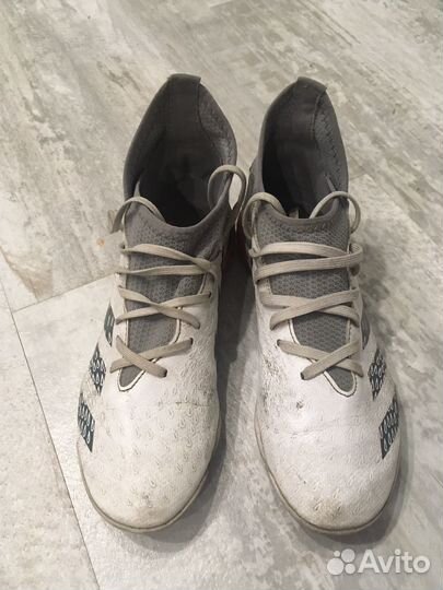 Бутсы adidas predator