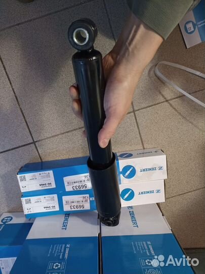 Амортизатор задний Opel Astra H