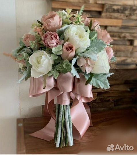 Свадебный букет невесты