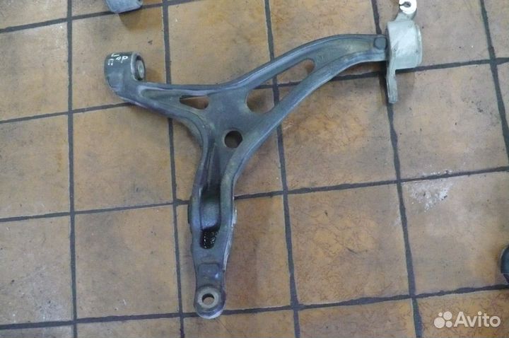 Рычаг передний нижний Мерседес 164 мл гл