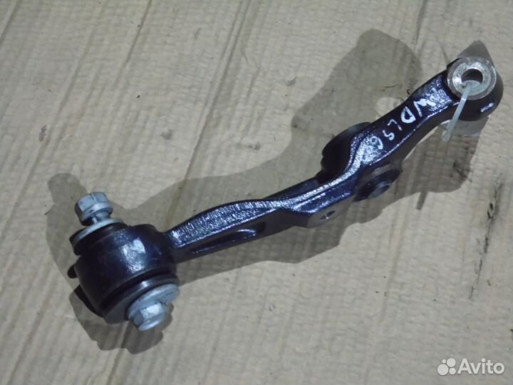 Рычаг правый передний Лексус лс 600