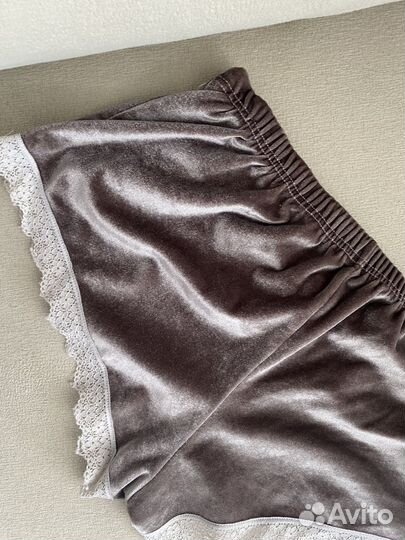 Шортики вельветовые новые
