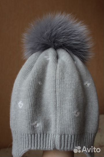 Шапка с помпоном нат. мех