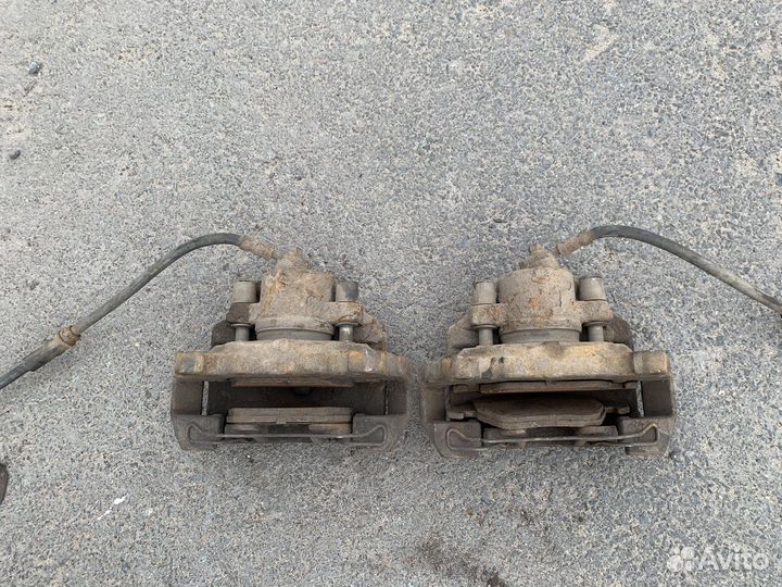 Суппорт тормозной передний Skoda octavia a5 FL