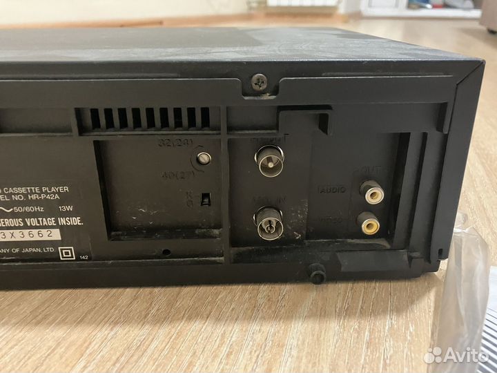 Видеомагнитофон jvc