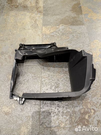 Воздуховод передний поавый 971121334