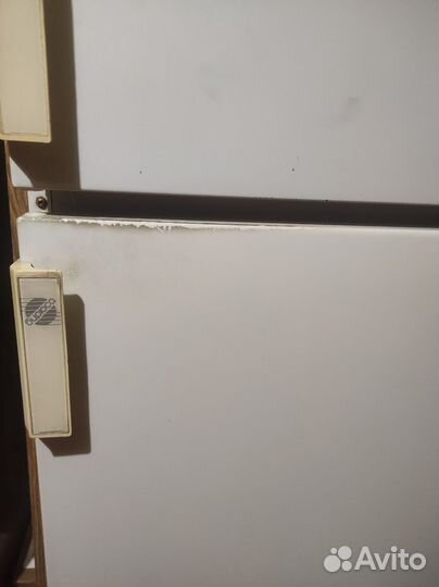 Холодильник Бирюса