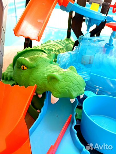 Hot wheels невообразимая автомойка Трек