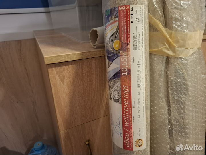 Обои 1 рулон и обрезки для декупажа