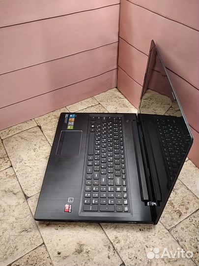 4 ядерный ноут Lenovo 8GB RAM + SSD