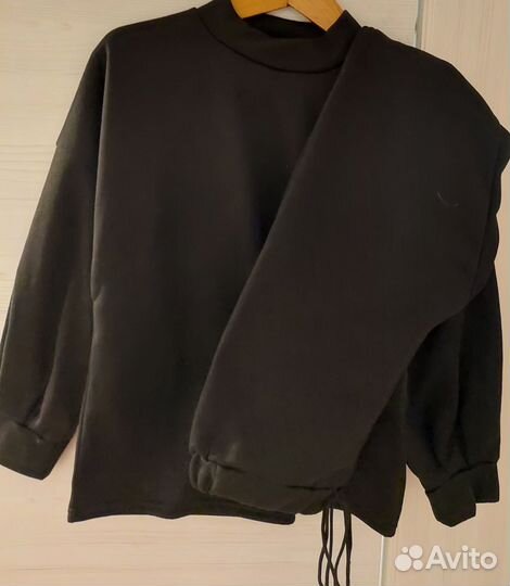 Спортивный костюм женский 44-46 новый